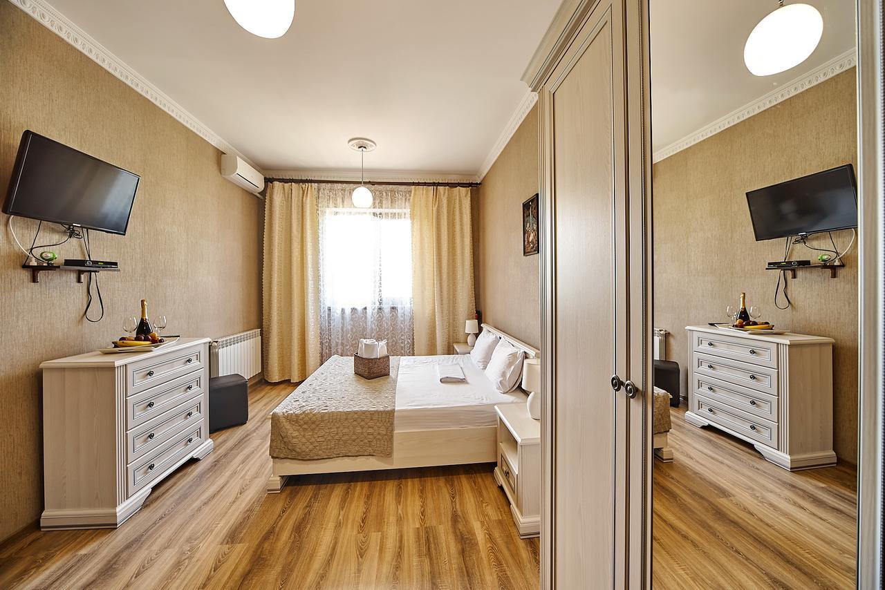 Hotel Fusion Odesa Exterior foto